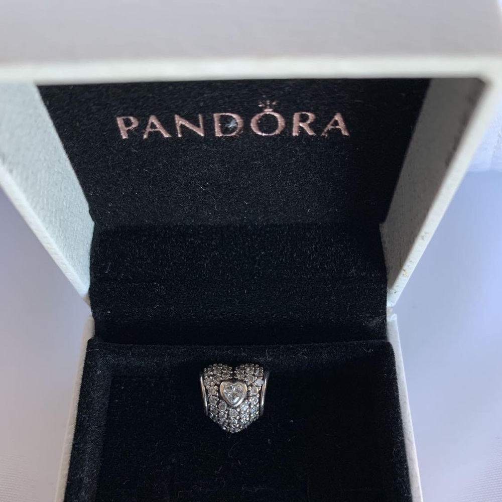 Pandora Heart ❤️💎 Charm
